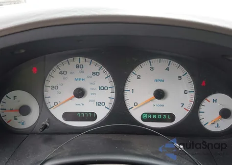 2001 Dodge Grand Caravan Sport from USA, damaged, VIN 2B4GP44371R355421